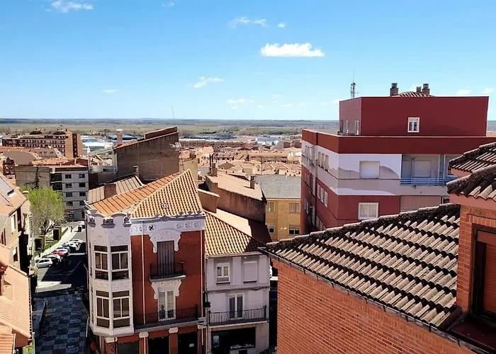 Atico Centrico Con Terraza Y Garaje