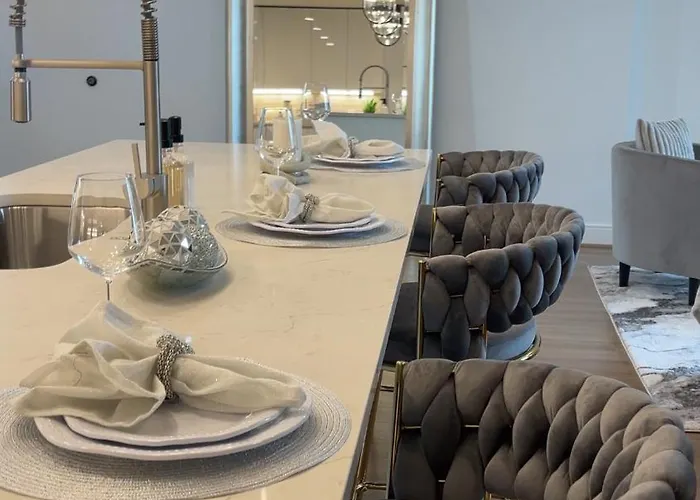 Buckhead Atlanta Luxury Suite