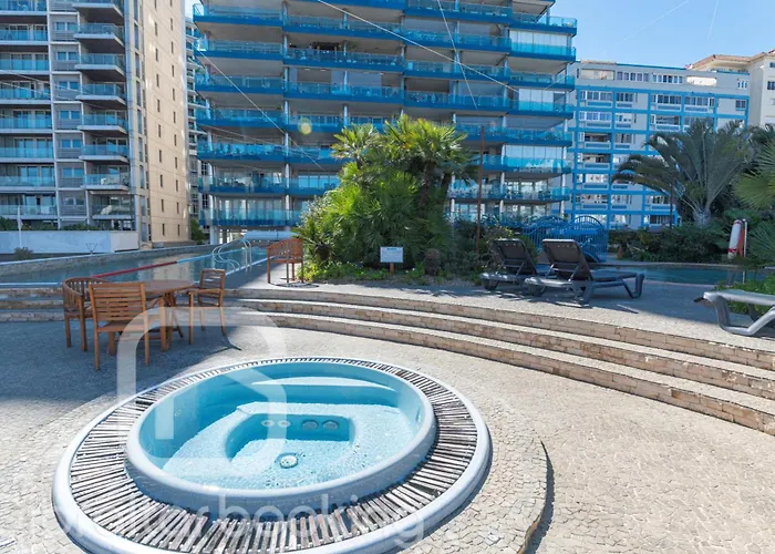 Britain In The Sun At Luxurious Ocean Village