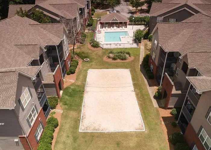 Vibrant Living Near Auburn University L 4Br 4Ba