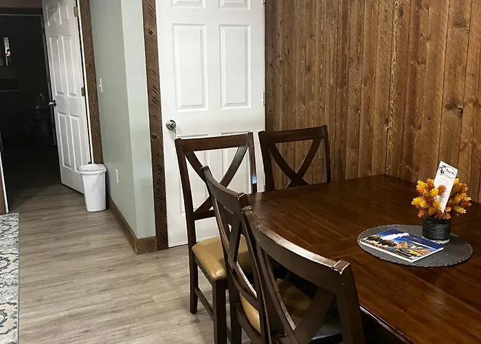 Parkway Yellowstone Guest Apartment