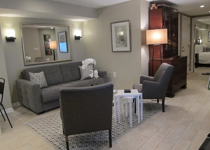 Stylish Renovated Flat, Central, Walk To Dc Sights