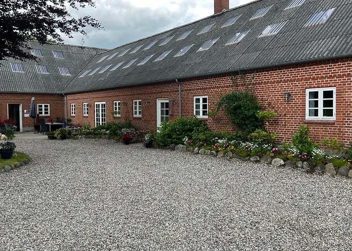 Staudeengen Et Dejlig Sted Med Fred Og Ro