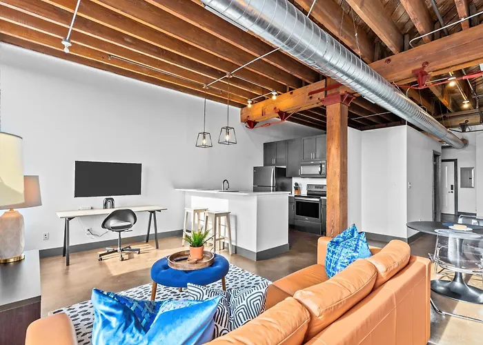 Brick & Bed Riverfront Lofts, P 4I