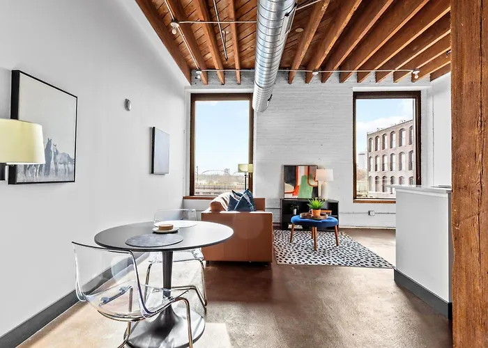 Brick & Bed Riverfront Lofts, P 4I