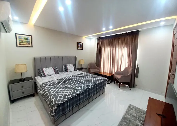 Con Stay Luxury Apartments Bahria Town Lahore