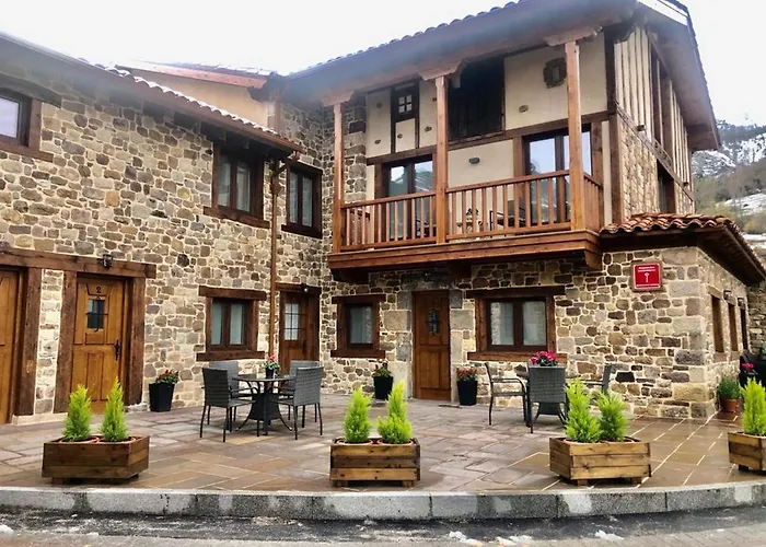 Apartamentos La Ventana De Mogrovejo