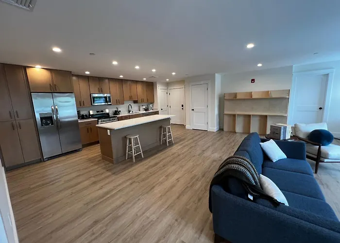 Montgomery Modern Luxury Stays
