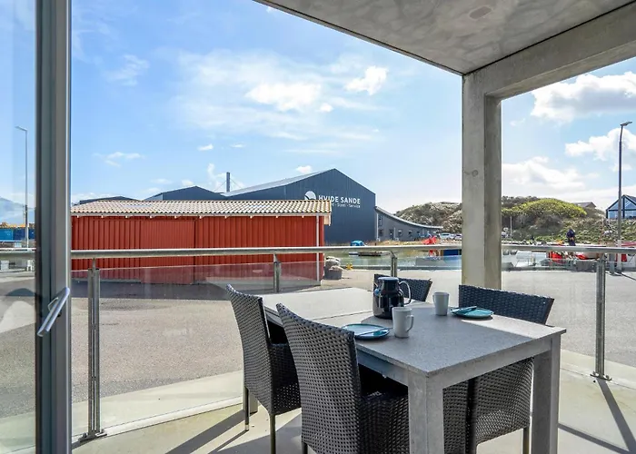 Cozy Apartment In Hvide Sande With Wifi