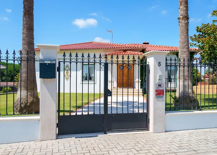 Apartamento T1 Charme, condomínio perto de Pombal