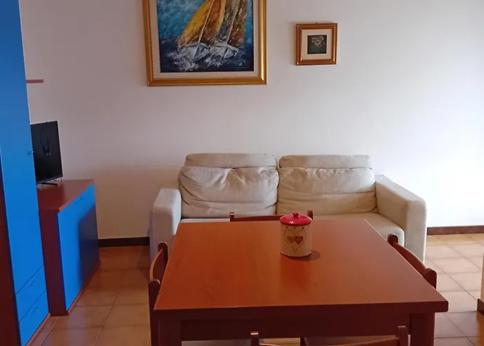 Apartment Elena, centrale, 3km dal mare