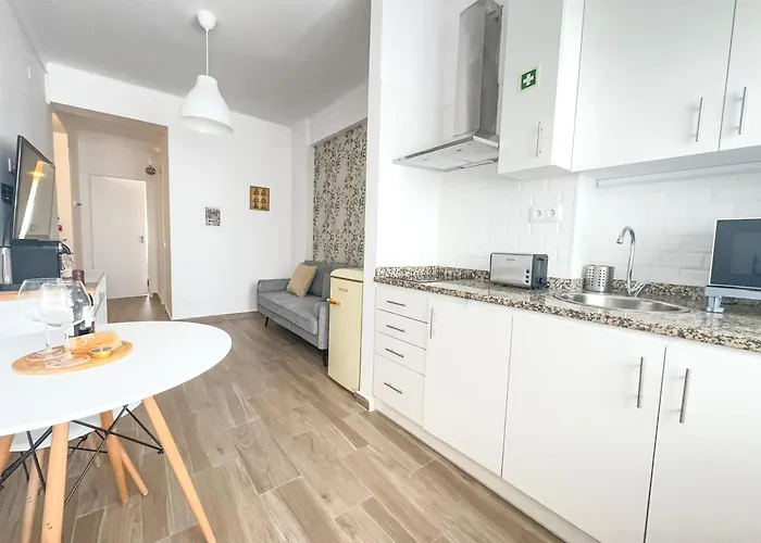 Arcos Flat Next To The Beach By Homeful Homes