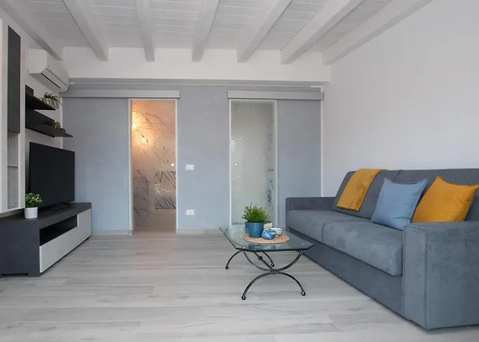 Attico Belvedere - Bilocale Con Terrazza Privata, Jacuzzi Riscaldata