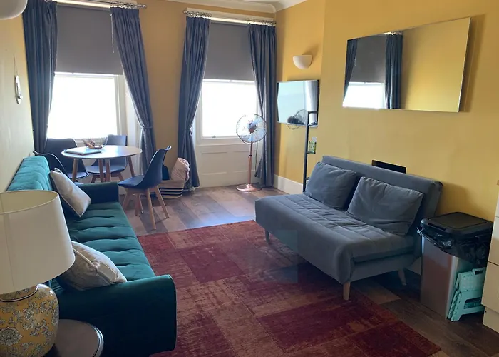 Beach View Apartment - Top Floor Sea View Ramsgate