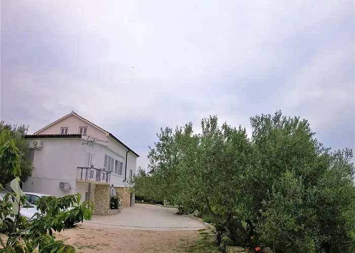 Apartman Tina 2