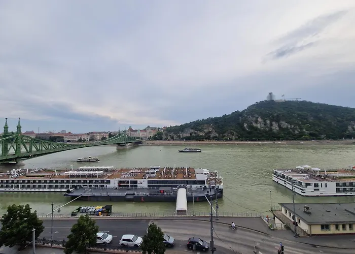 Danube Wonder View Apartment