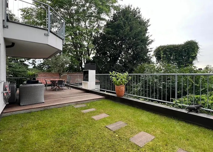 Ludwigshome - Zentral, 120Qm, Kostenloser Parkplatz, Terrasse, Smarttv