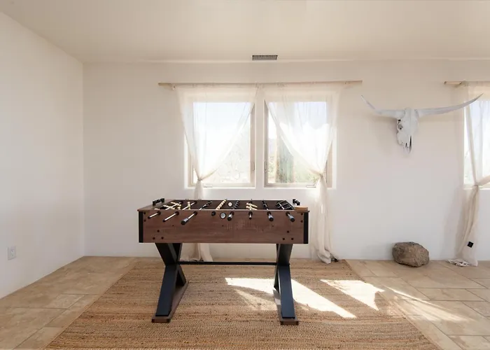 Desert Lily - Sunrise Suite With Private Hot Tub And Shared Pool