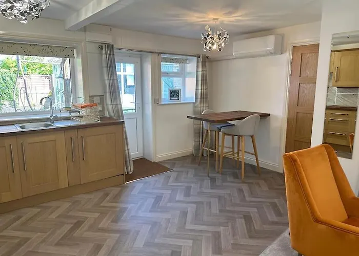 Thee Olde Cow Shed Cottingham, Central Location, 500 Meters From Cottingham Train Station, Close To Hull & Beverly, Free Parking & Wi-Fi , Entire Detached Property