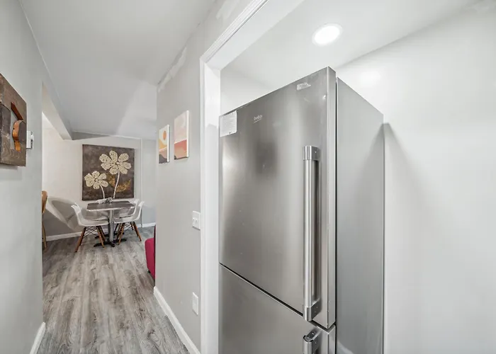 Morning Glory Apt - Charming Accessible 3 Bedroom