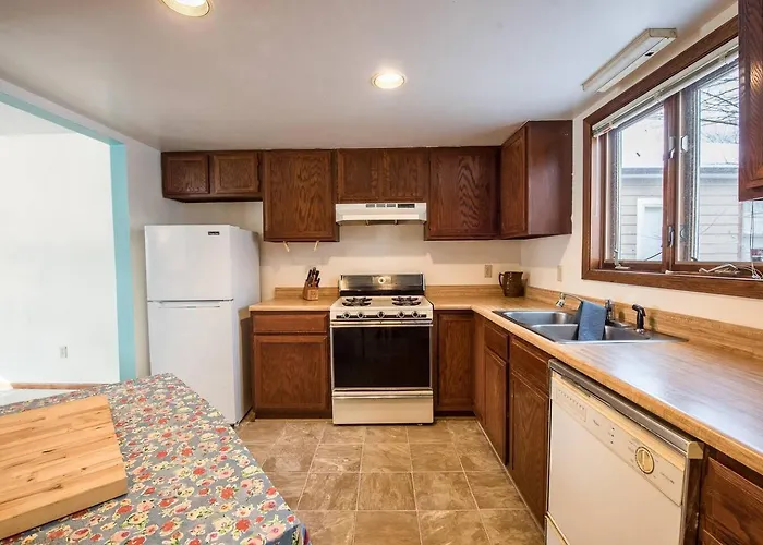 Dream House, A Creative Escape In The Heart Of Powderhorn