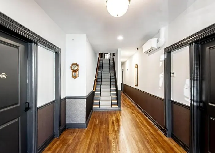 Heart Of Downtown, Steps To Bathhouses & Restaurants, Room # 102
