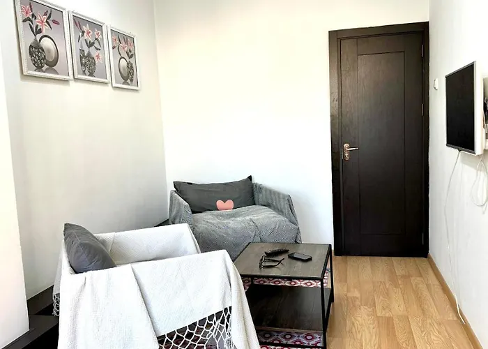 Cozy 2 Rooms Apartment In The Center, Free Wifi