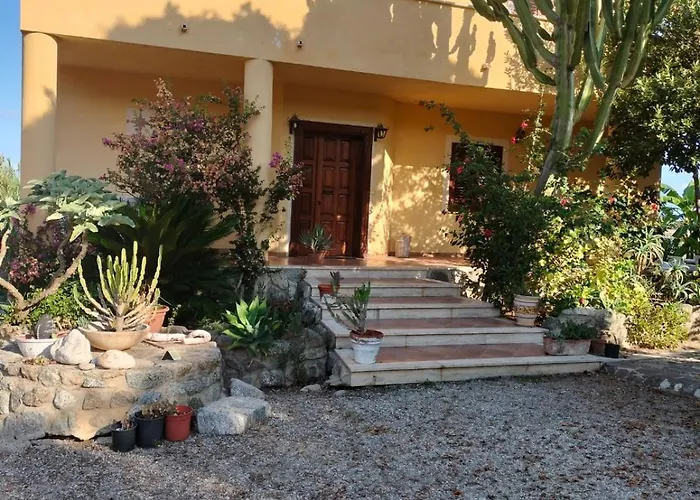 A Turri Rooms And Restaurant