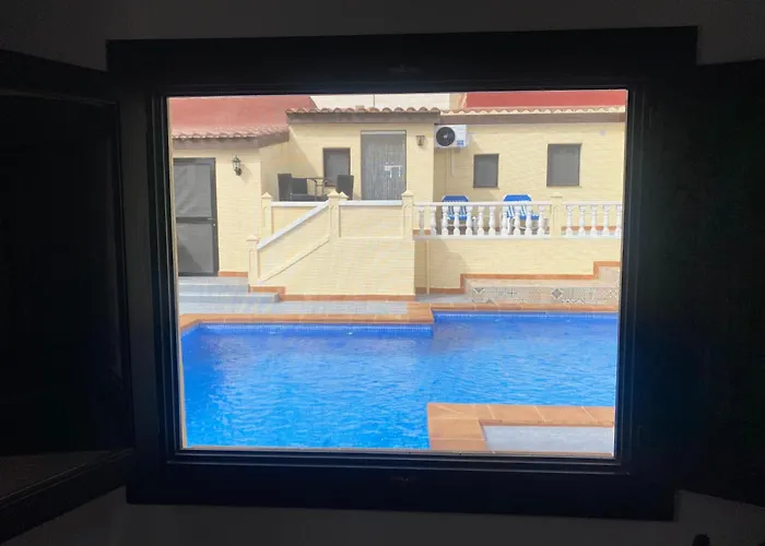 The Courtyard Studio Apartments