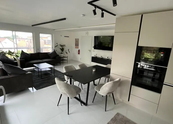 2 Moderne Wohnung Nahe Museum