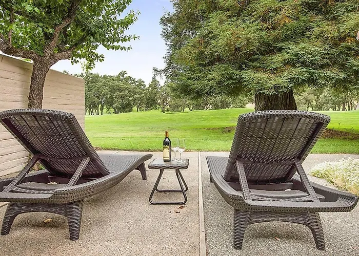 Relaxation On Silverado Fairway