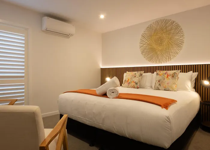 Alpine Junction Townhouse Apartments, Lodge & Hotel