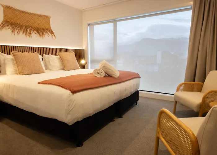 Alpine Junction Townhouse Apartments, Lodge & Hotel