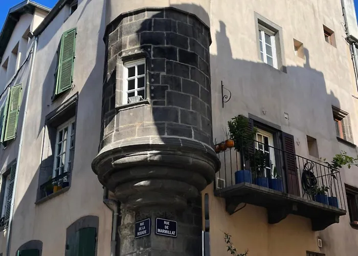 Appartement Clermont-Ferrand Petit-Dejeuner, Menage Parking Gratuits