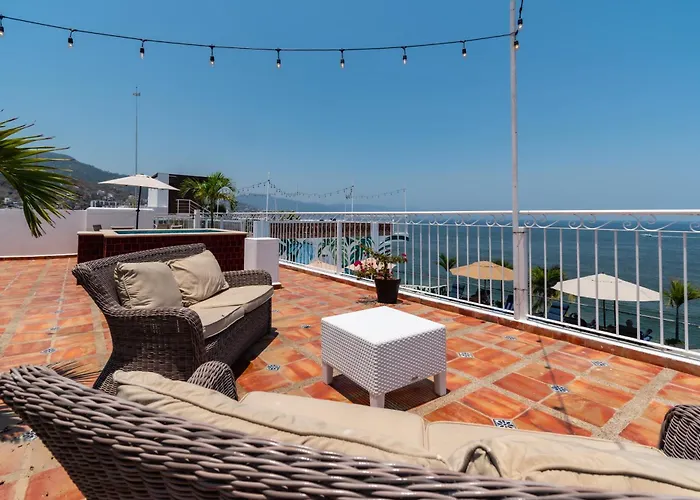 Paramar Beachfront Boutique With Breakfast Included - Downtown Malecon