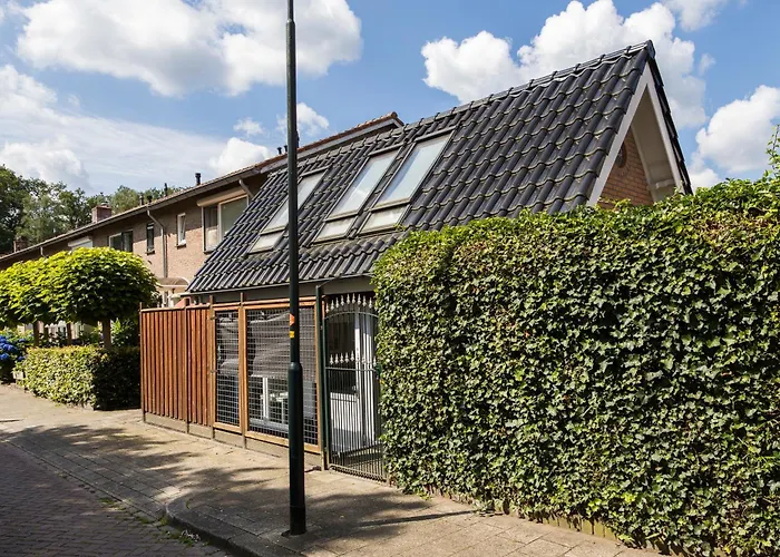 Luxe Wellness Apartment Apeldoorn With Jacuzzi And Sauna