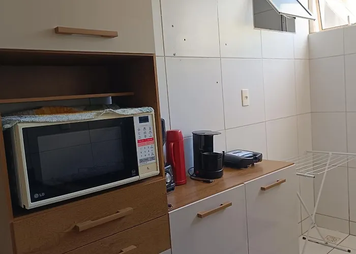 Ap 102 Acolhedor Situado Na Zona Leste, Com 3 Quartos Sendo 1 Suite
