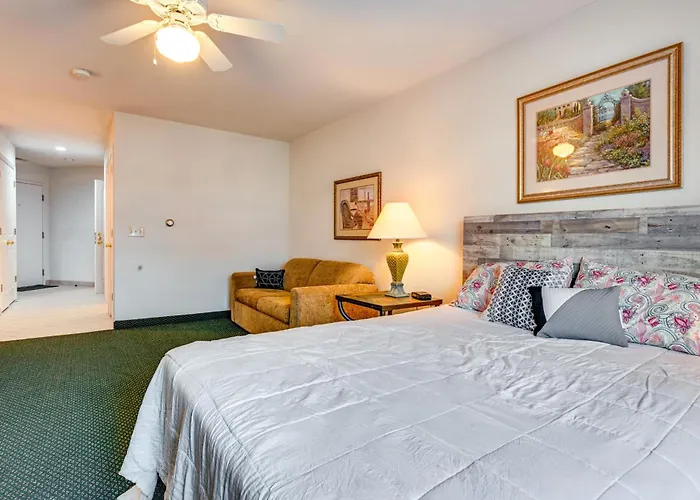 Close To Saginaw Bay Waterfront! Pigeon Studio