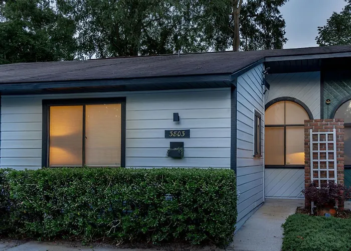 Quiet, Convenient & Modern Haven