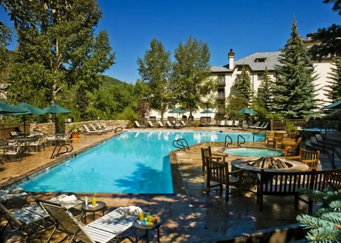 The Charter 2 Bedroom Ski In, Ski Out Vacation Rental With Hot Tub Access And Easy Walk To Village