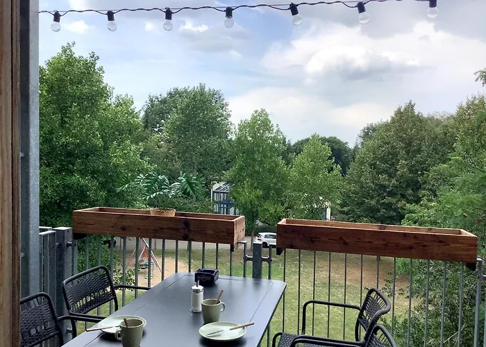 Wohnungen Mit Balkon, Ruhig & Zentral, Nahe Centro & Arena