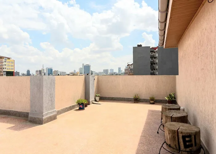 Penthouse Studio With King Bed Near Nairobi Museum