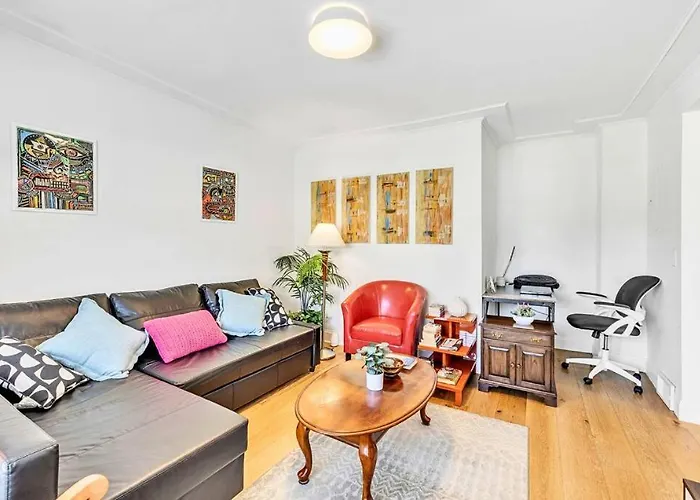 Executive Suite - Prime Location - Sleeps 6
