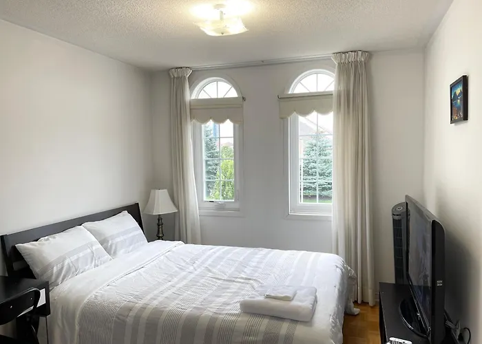 Cozy Private Bedrooms In Vaughan