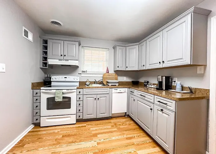 Charming 3Br Apartment In The Heart Of Richmond