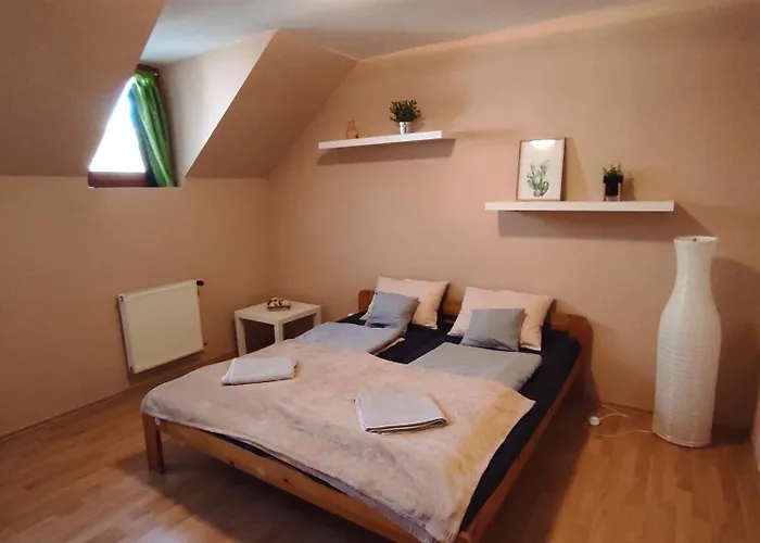 Tina Apartman