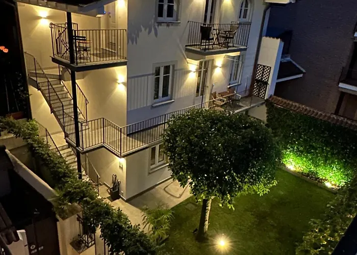 Garden Lodge