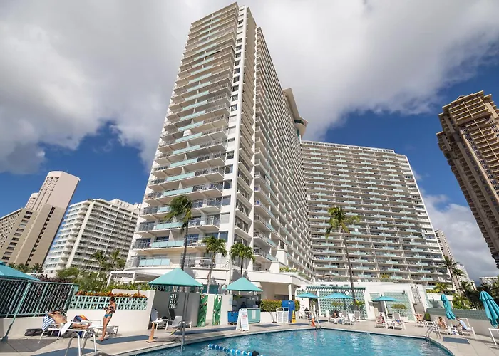 15Fl Waikiki Studio With Lanai, Pool & Near Waikiki Beach