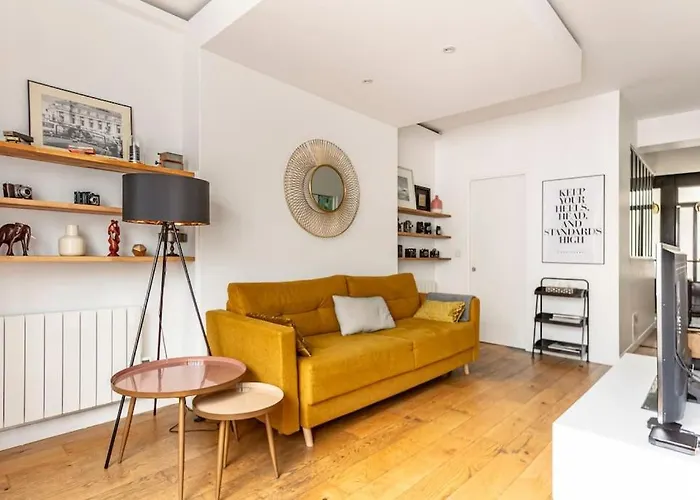 Appartement Renove Une Chambre Avec Espace De Travail