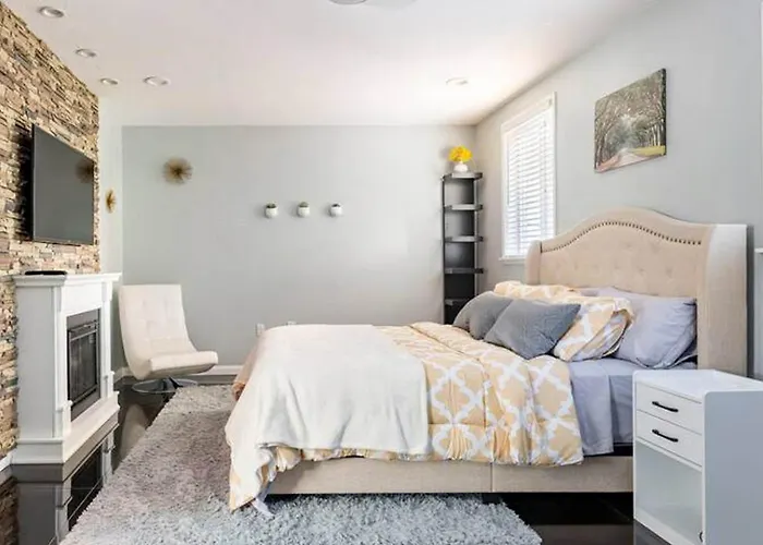 Chic Victorian Oasis - Oakland Heart